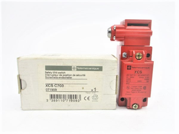 TELEMECANIQUE XCSC703 500V 3A NSMP