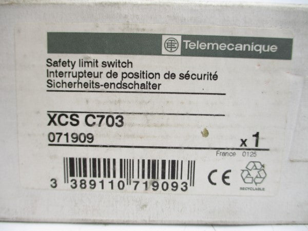 TELEMECANIQUE XCSC703 500V 3A NSMP