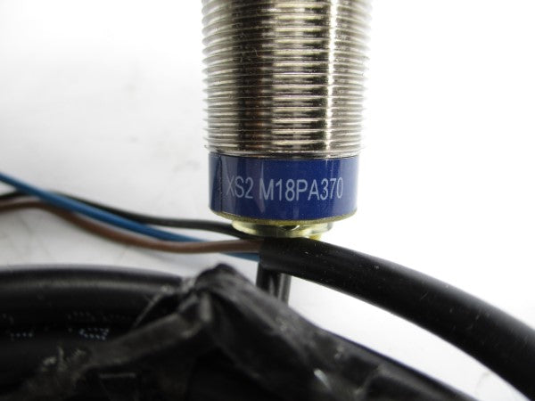 TELEMECANIQUE XS2M18PA370 12-48VDC NSMP