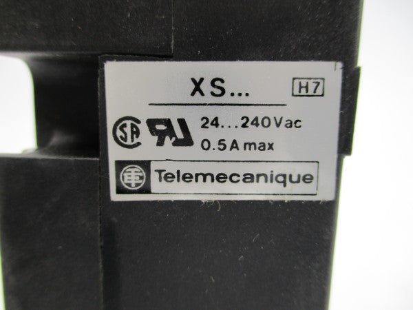 TELEMECANIQUE XSC-A200519H7 24-240VAC 0.5A NSNP