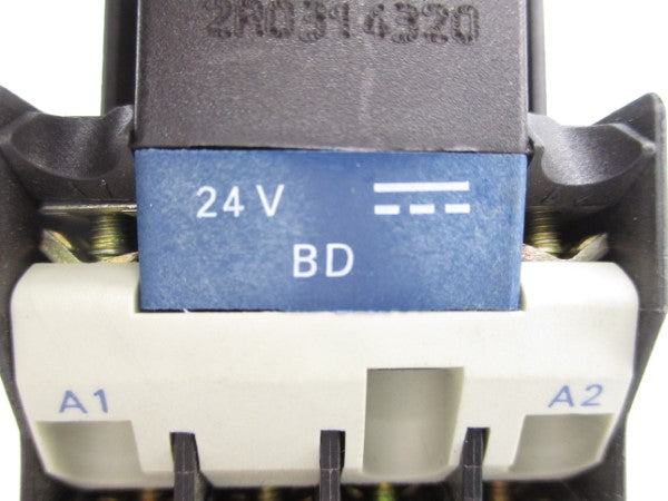 TELEMECANIQUE CA3DN40BD 24V NSNP