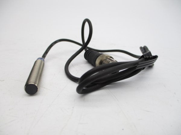 TELEMECANIQUE XS1M08DA210LD 12-48V NSNP