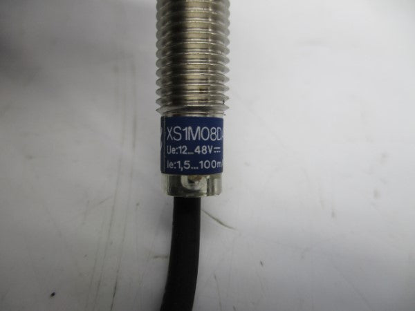 TELEMECANIQUE XS1M08DA210LD 12-48V NSNP
