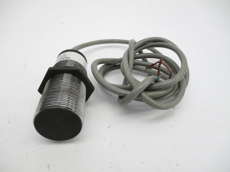 TELEMECANIQUE XSAV02151 110-120VAC NSMP