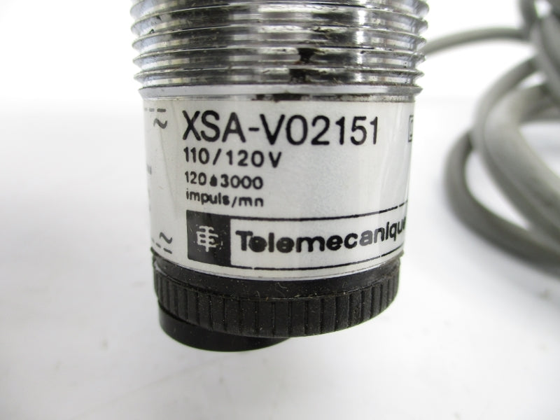 TELEMECANIQUE XSAV02151 110-120VAC NSMP
