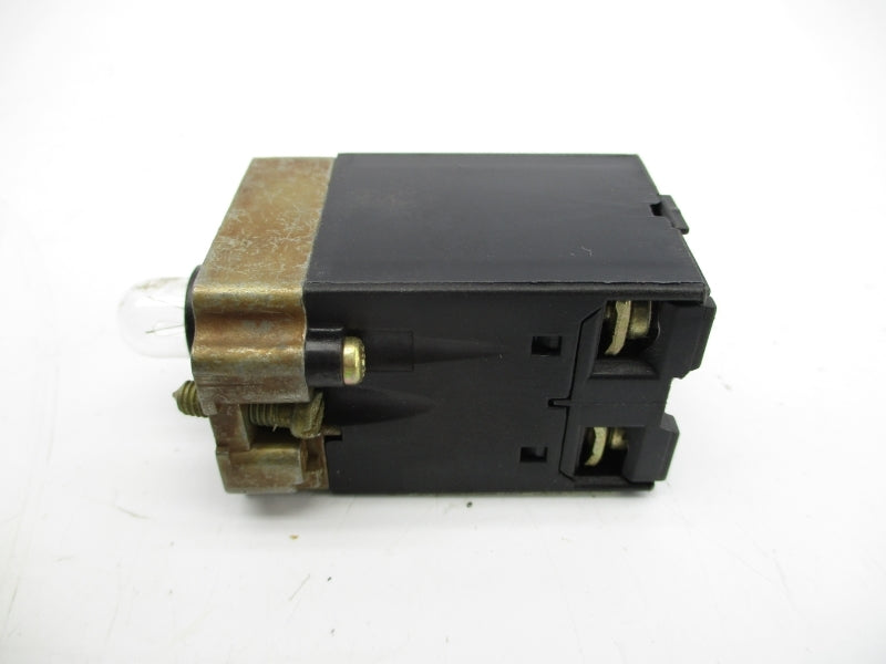 TELEMECANIQUE ZB2-BV68 120V NSNP