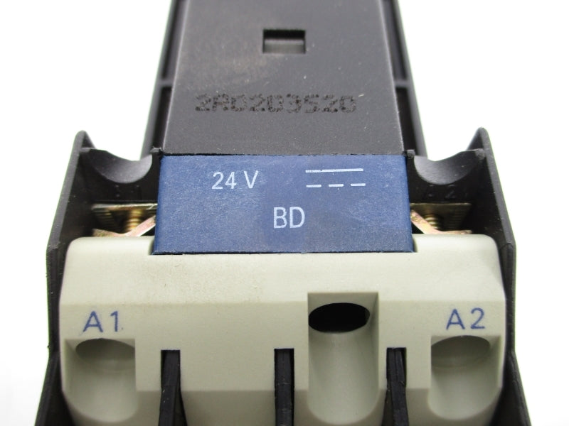 TELEMECANIQUE CA3DN40BD 24VDC NSMP
