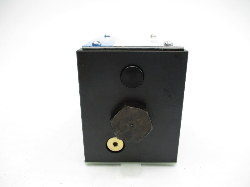 VICKERS F3-DG4S4-012A-B-60 02-119492 110/120V .69/.85A NSNP