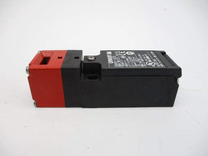 OMRON D4NS-4DD 240VAC 3A NSMP