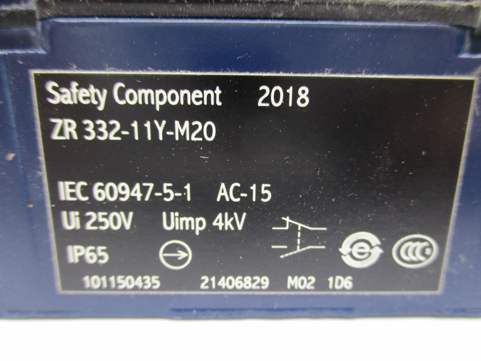 SCHMERSAL ZR332-11Y-M20 NSNP