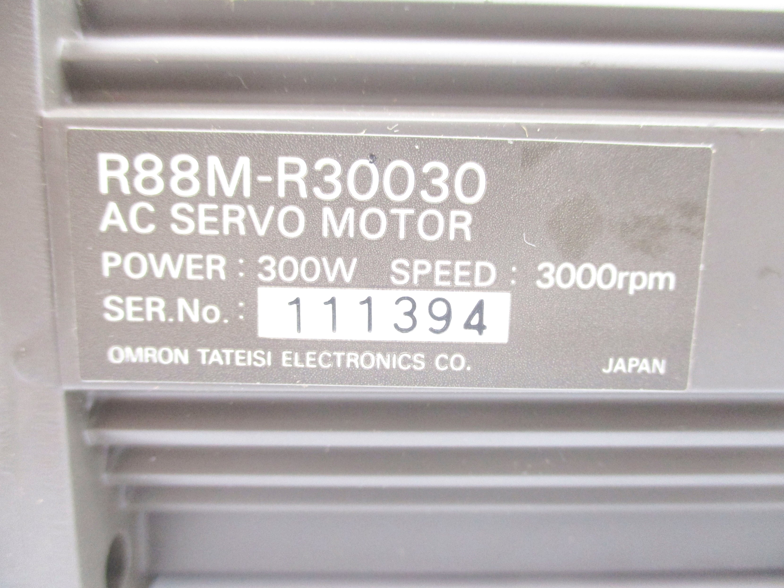 OMRON R88M-R30030 NSNP