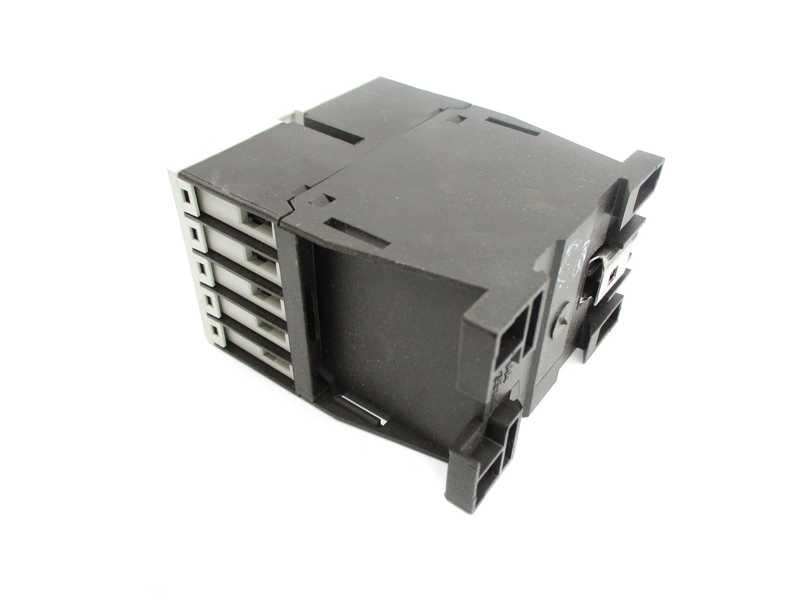EATON XTCE009B10 DILM9-10 110/120V NSNP