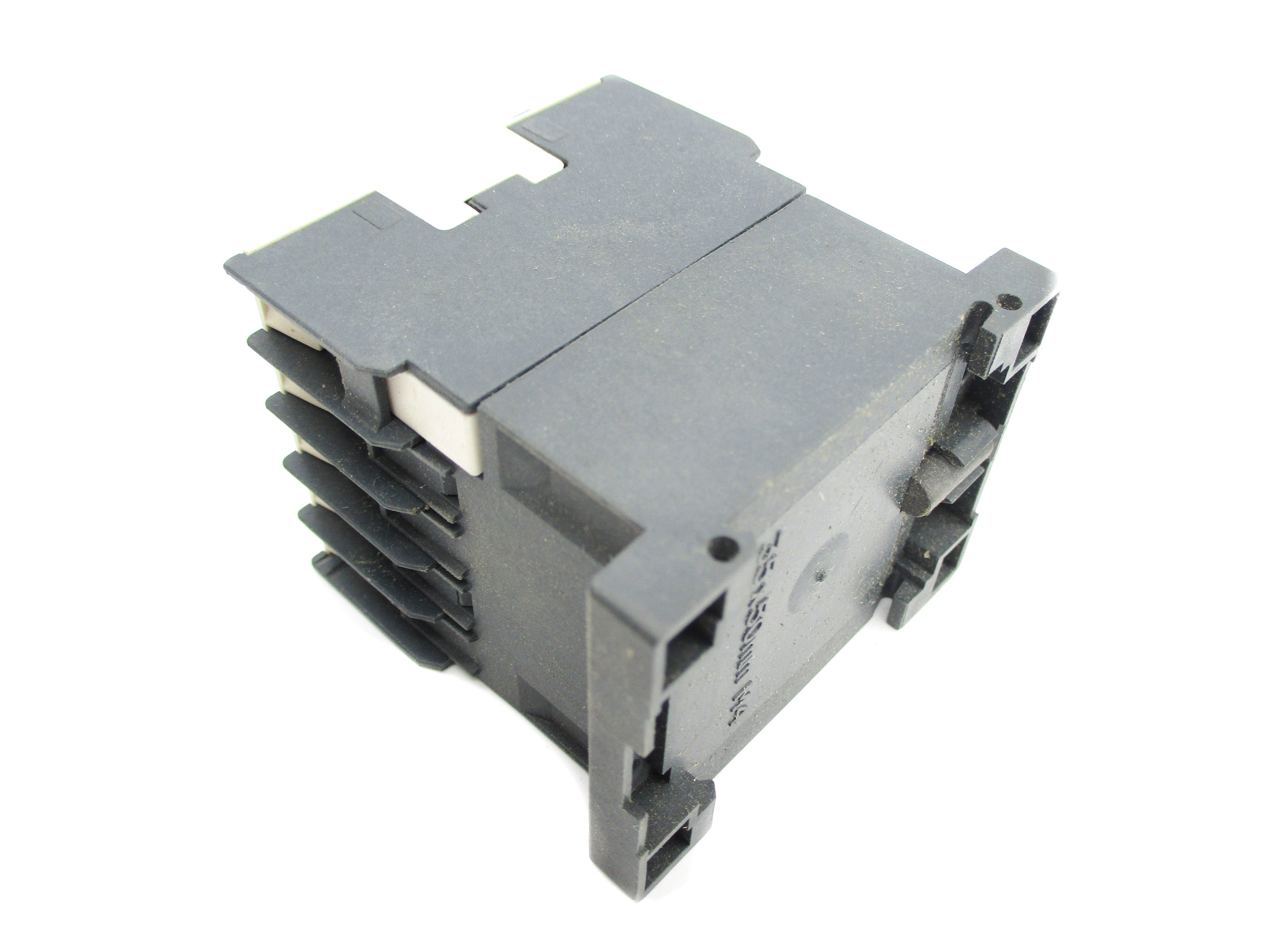 TELEMECANIQUE CA2KN40F72 110V NSNP