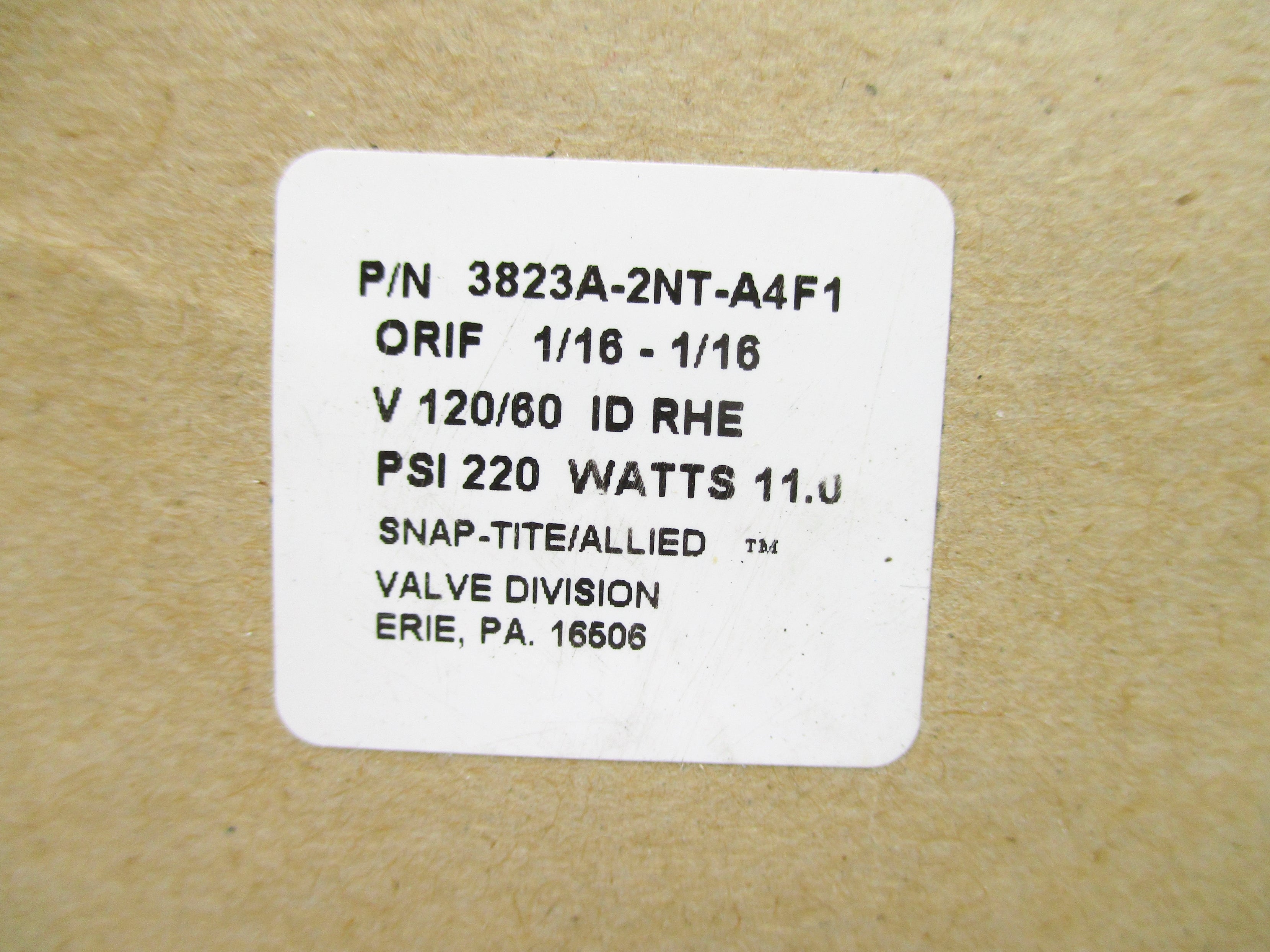 SNAP-TITE 3823A-2NT-A4F1 120V 220PSI NSMP
