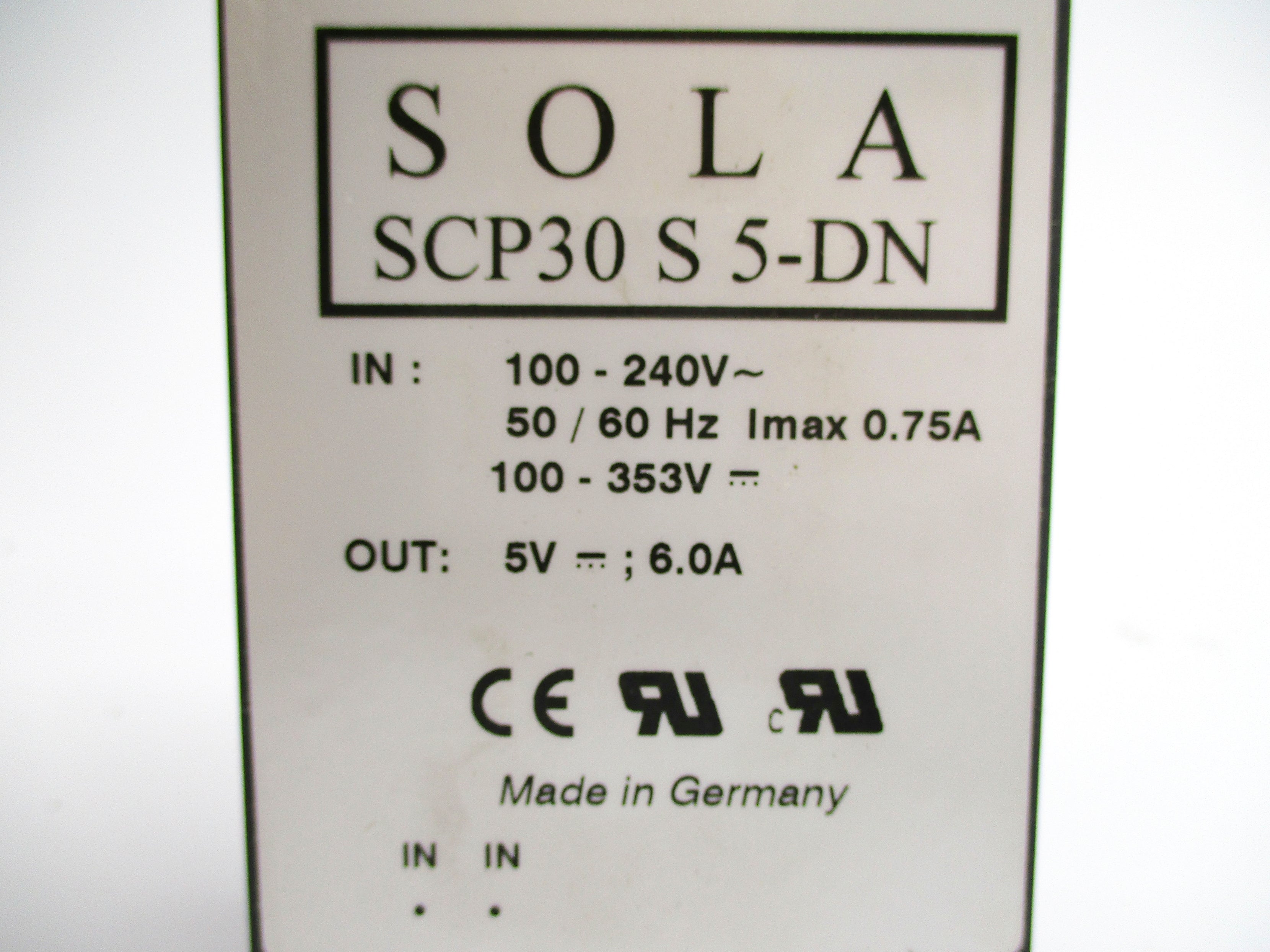 SOLA SCP30S5-DN 100-240V 0.75A NSNP