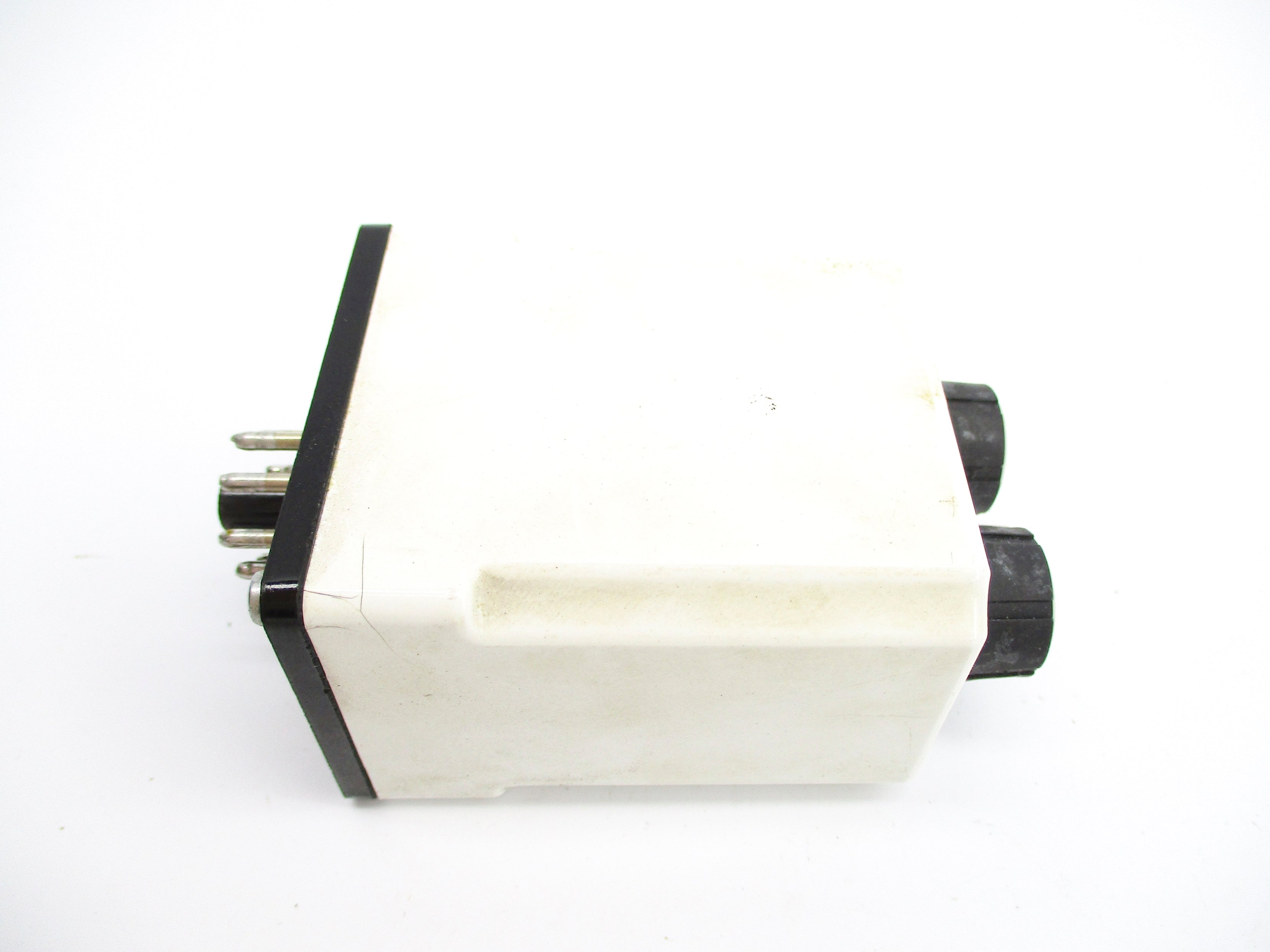 ALLEN BRADLEY 700-HV32BA1 SER. A 120VAC UNMP