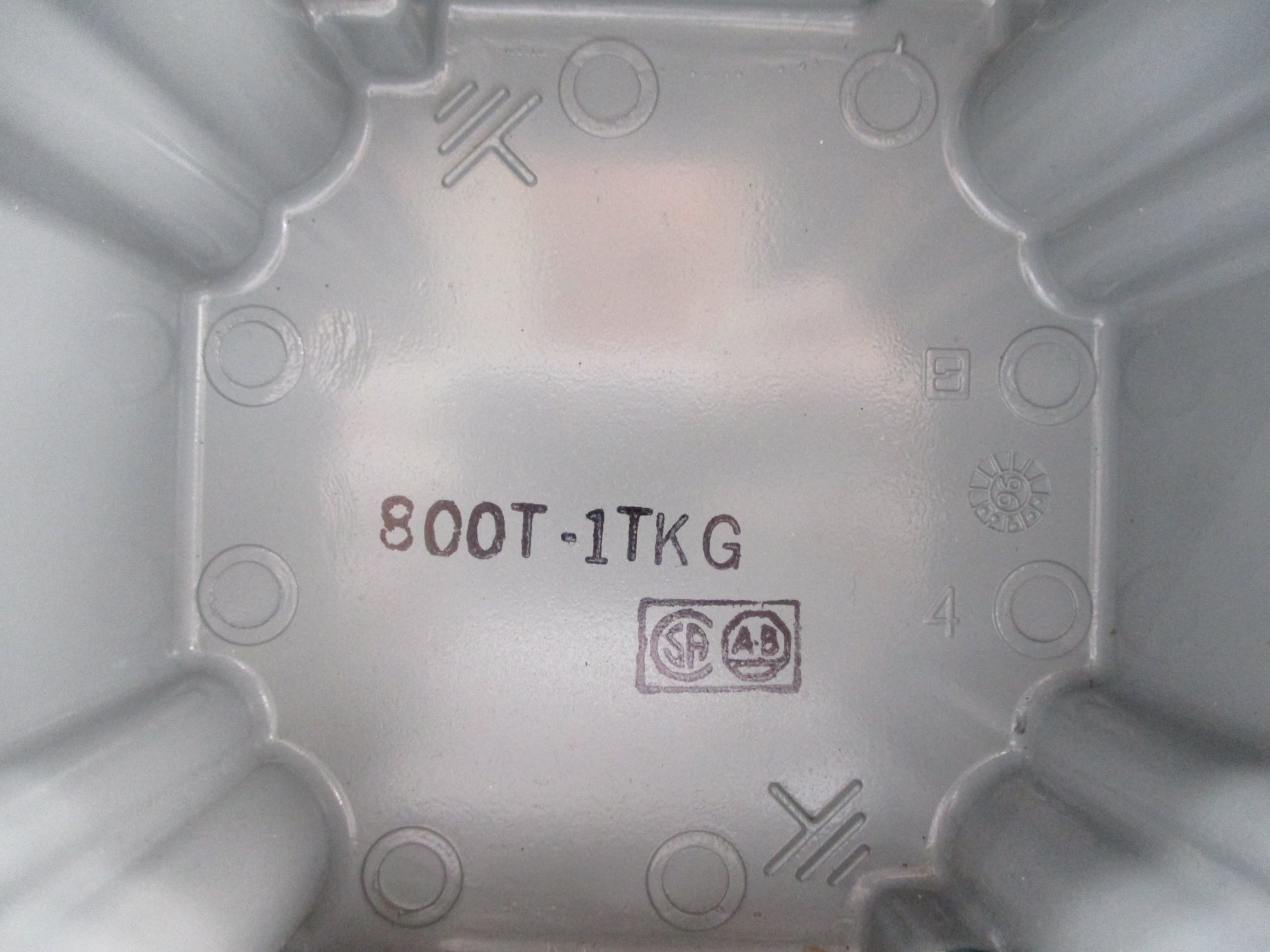 ALLEN BRADLEY 800T-1TKG NSNP
