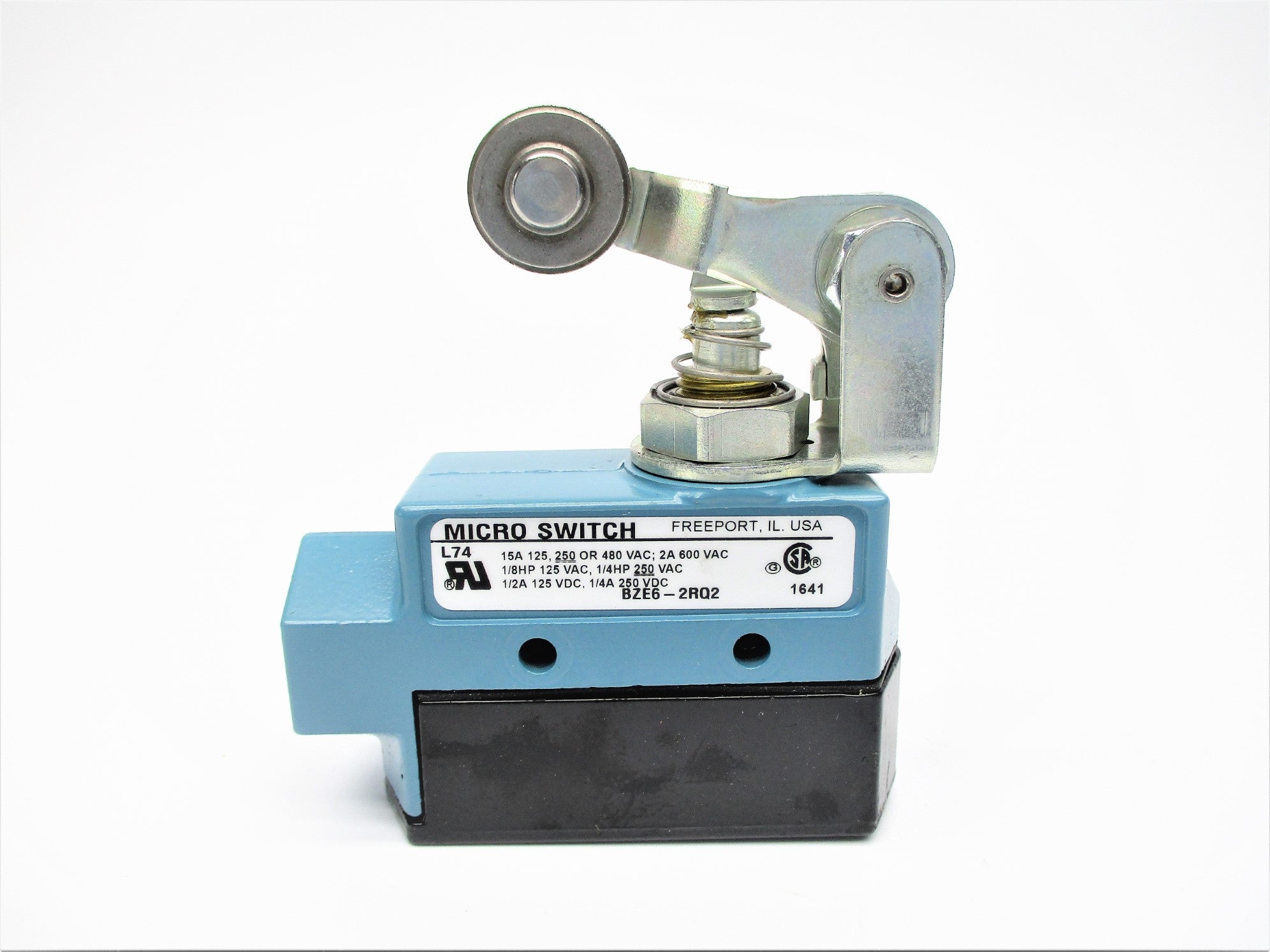 MICRO SWITCH BZE6-2RQ2 600VAC 2A NSNP