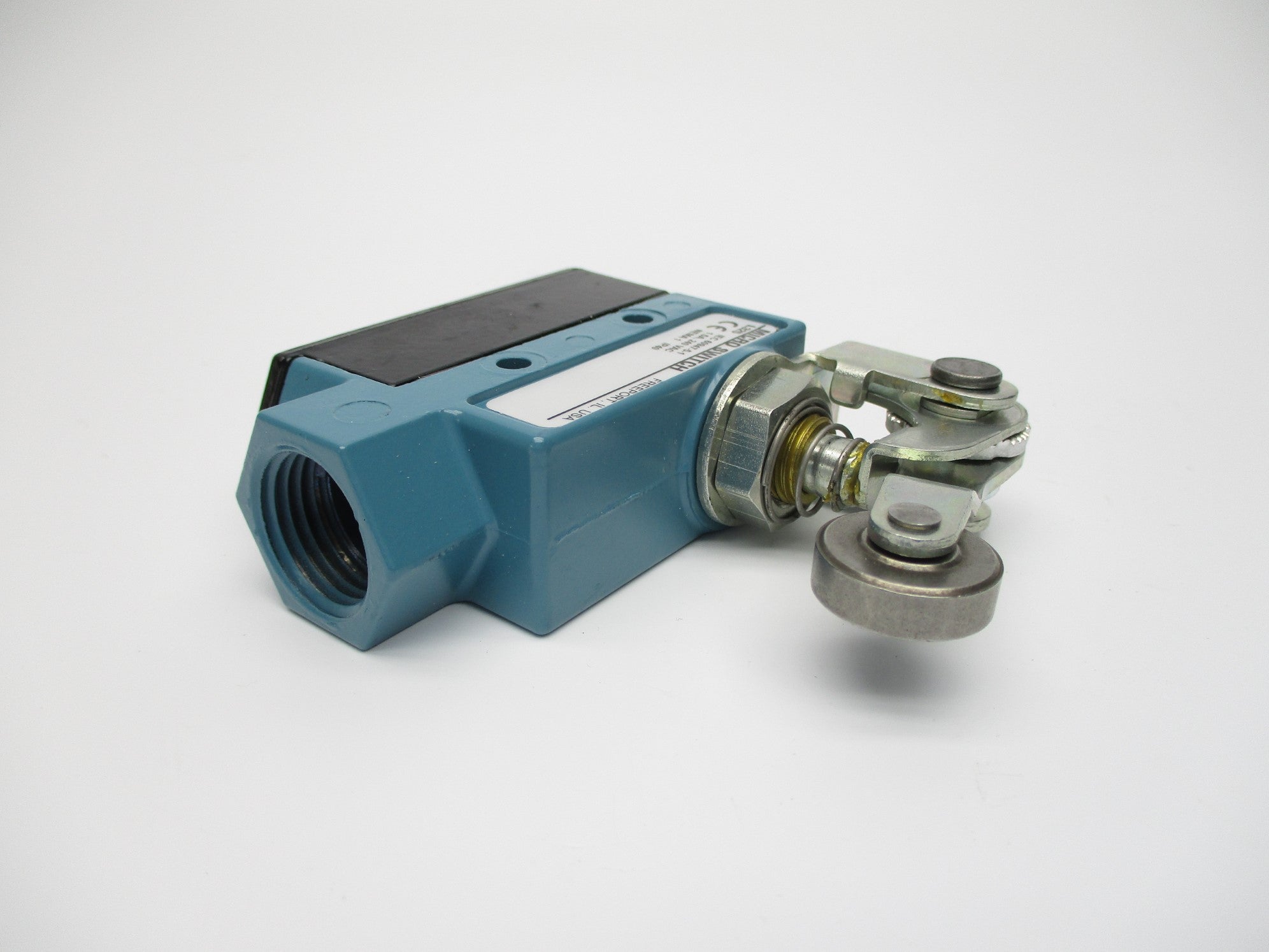 MICRO SWITCH BZE6-2RQ2 600VAC 2A NSNP