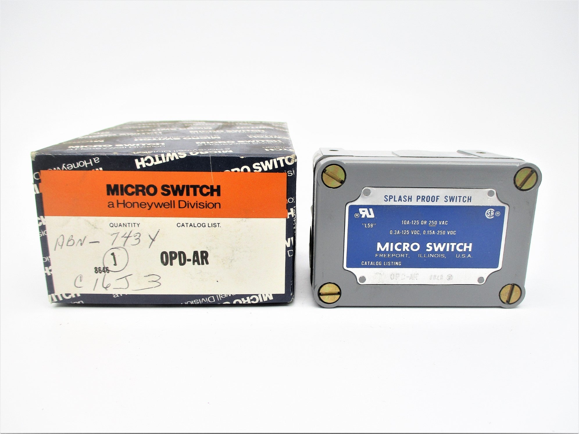 MICROSWITCH OPD-AR (GREY) NSMP