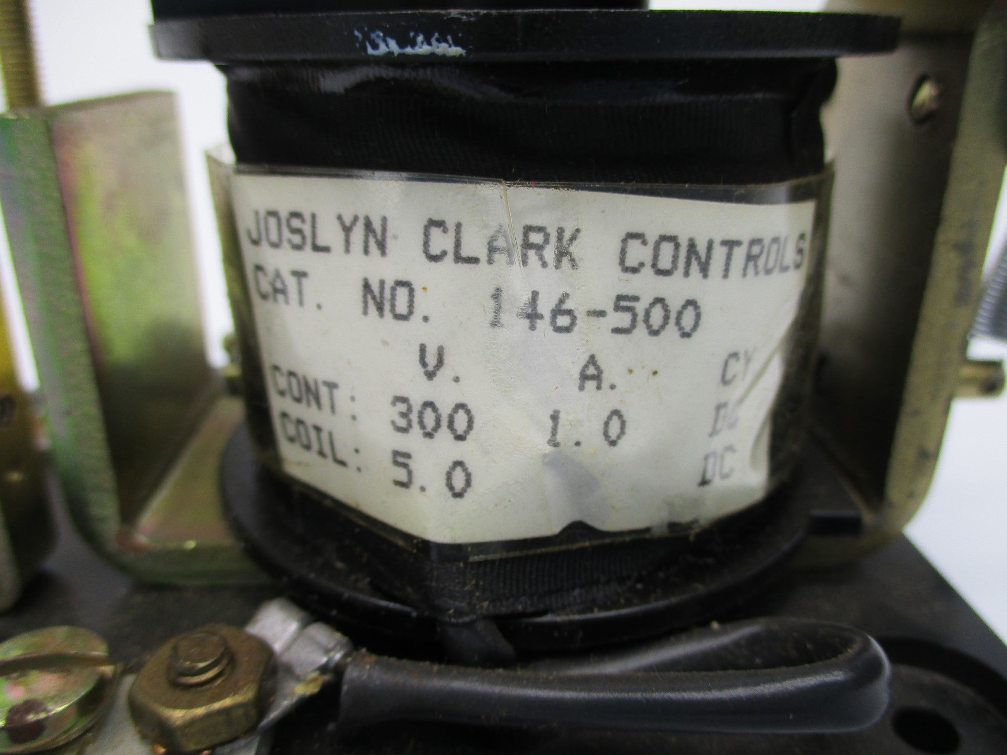 JOSLYN CLARK CONTROLS 146-500 300V UNMP