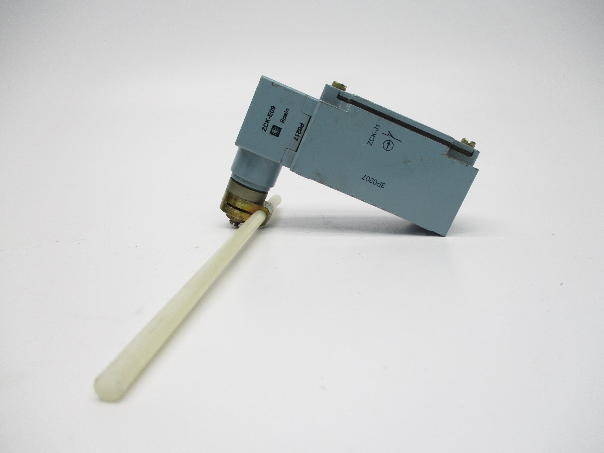 TELEMECANIQUE ZCK-J...H7 (AS PICTURED) UNMP