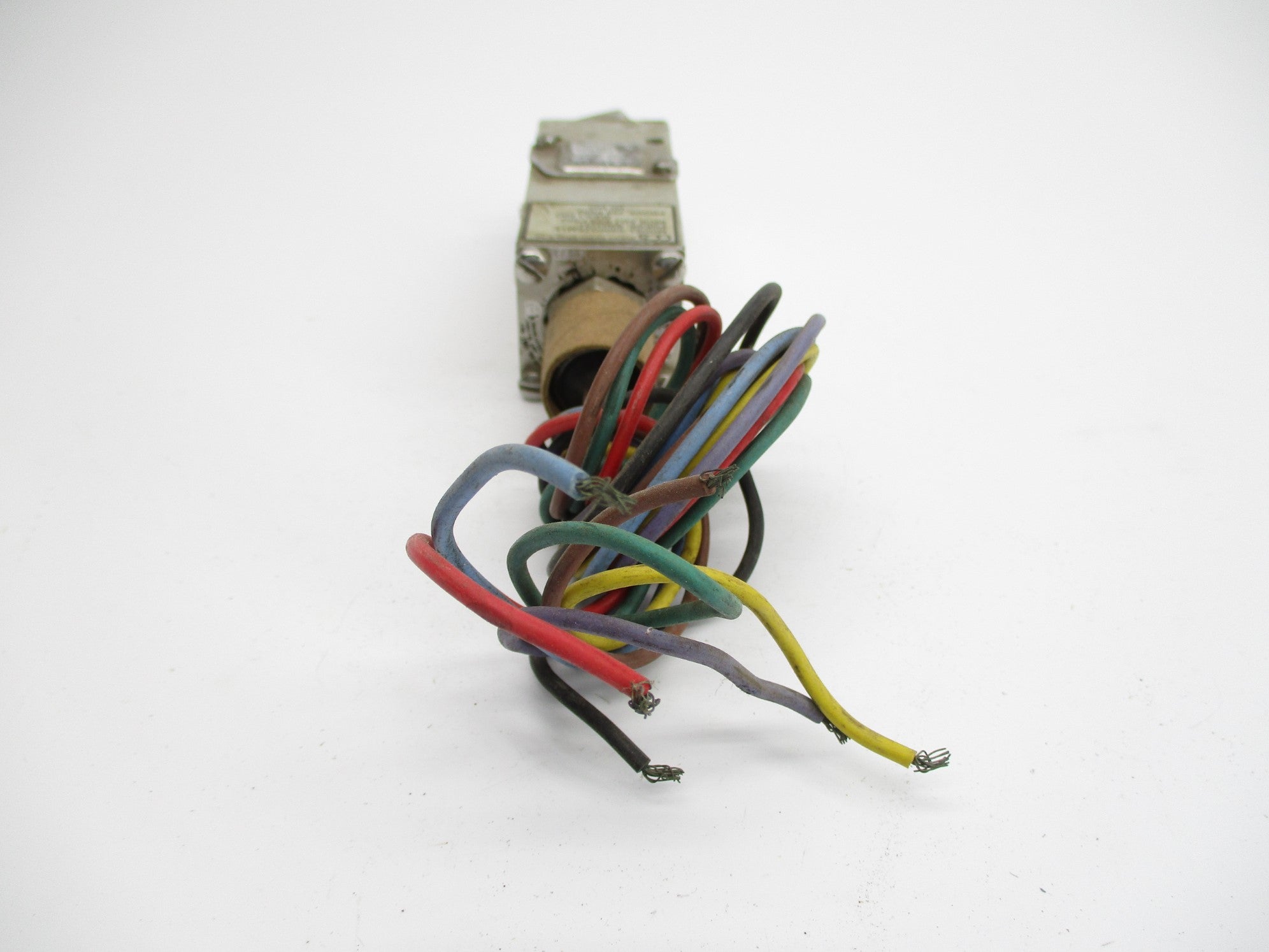 CUSTOM CONTROL SENSORS 6900GZEM14 9/75PSIG UNMP