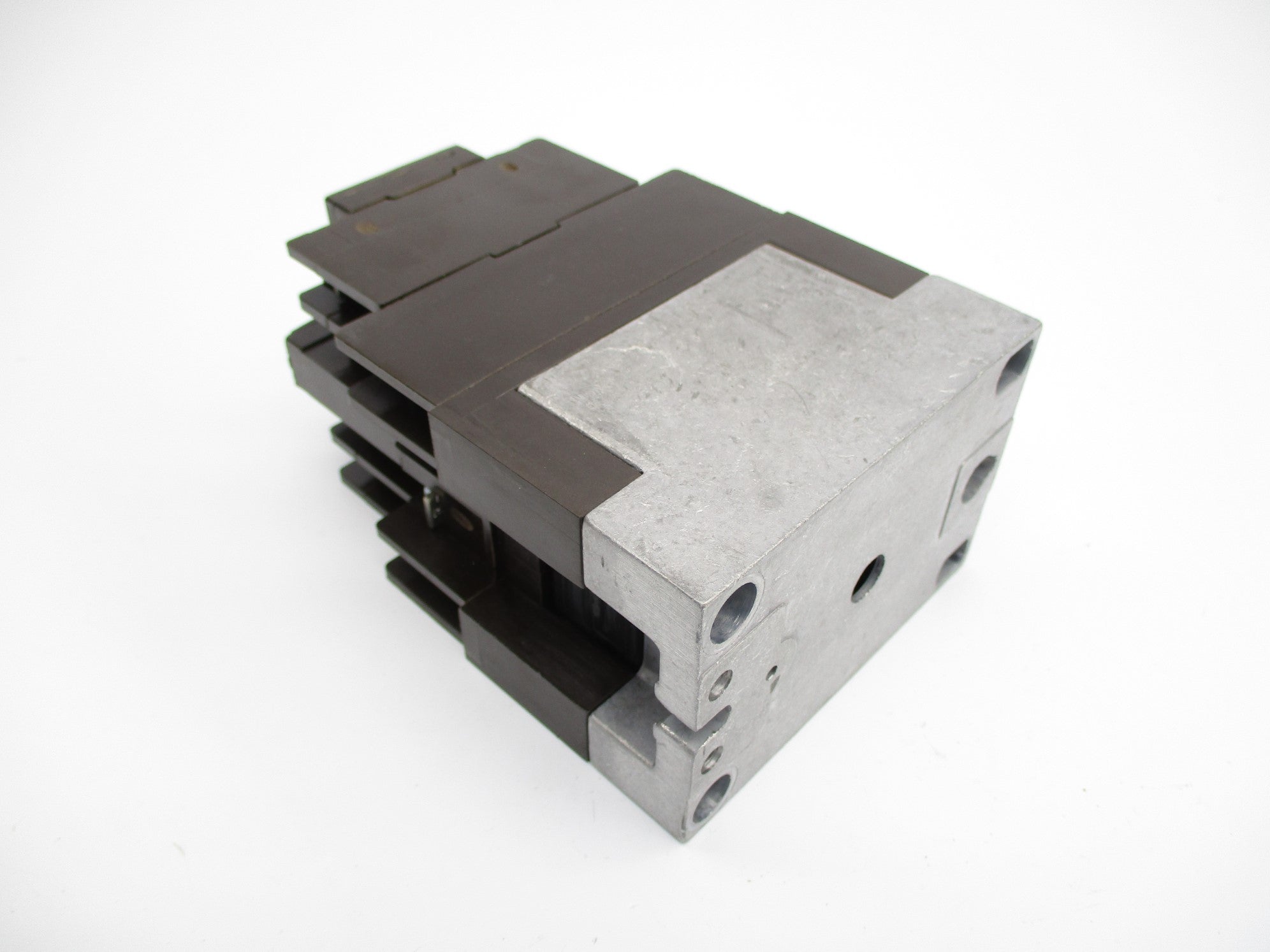 EATON D26YED300-2 TYPE M 10A 110/120V NSNP