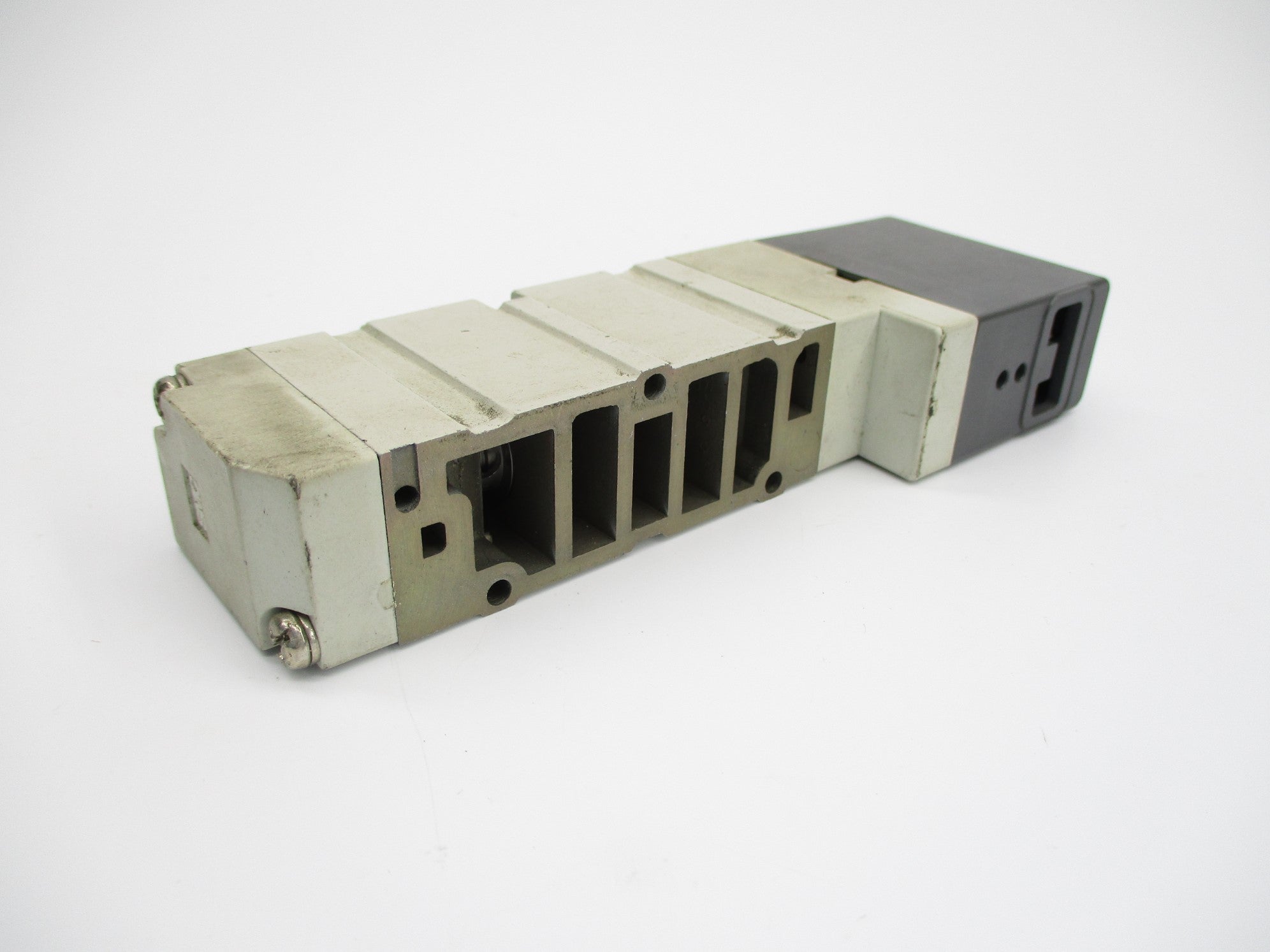 SMC VQ4100-3 UNMP