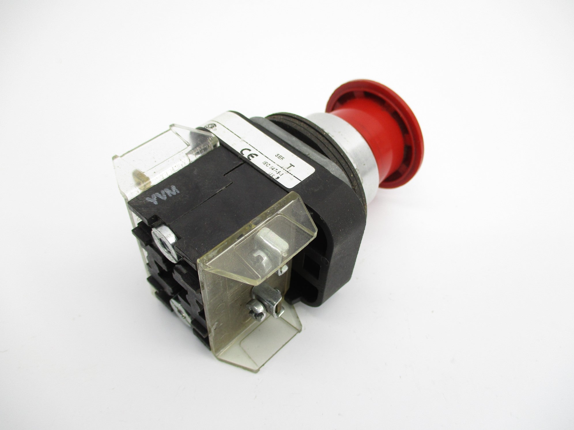 ALLEN BRADLEY 800T-FXT6A1 SER. T UNMP