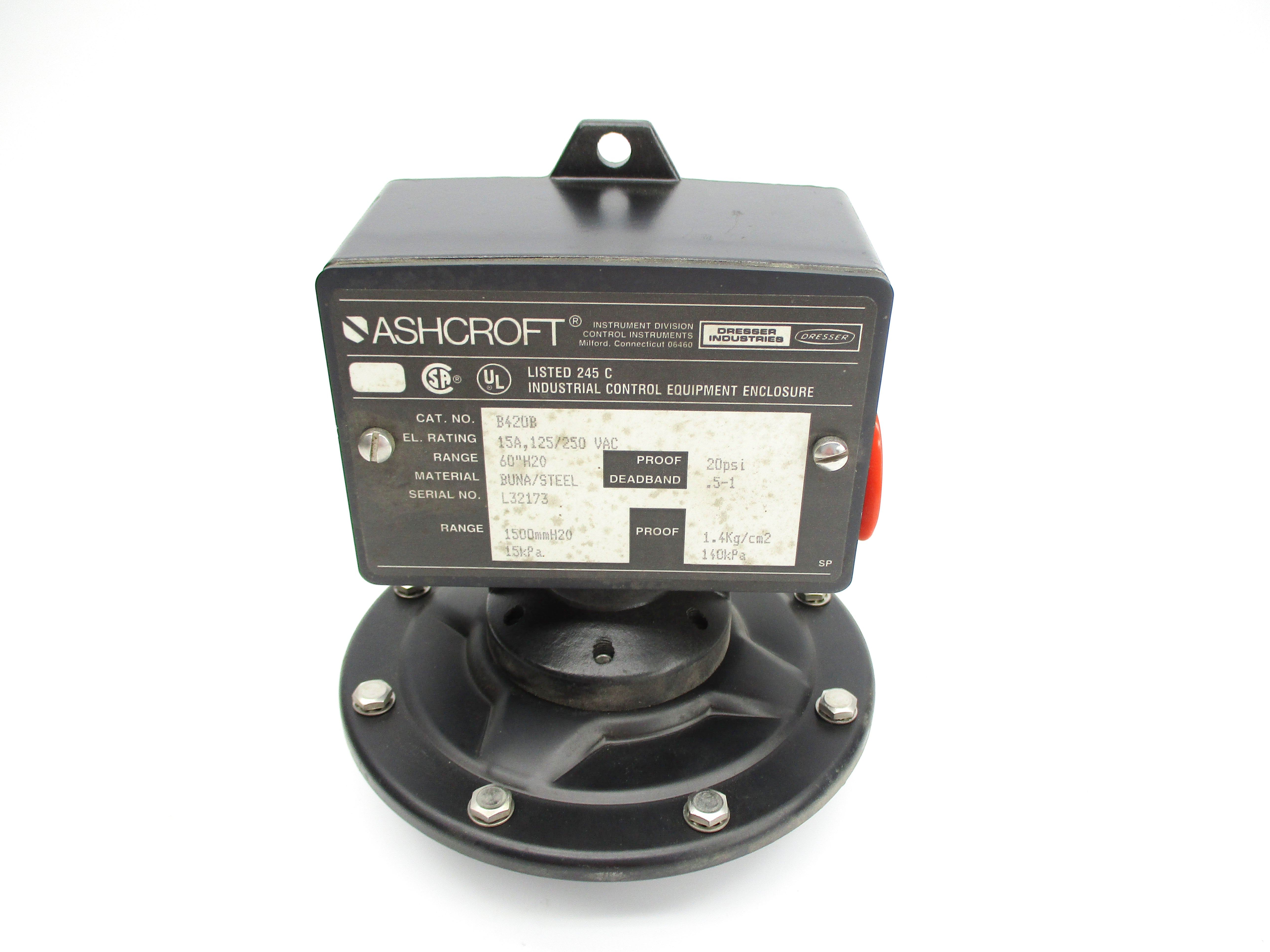 ASHCROFT B420B 125/250VAC 15A 60" H2O NSNP