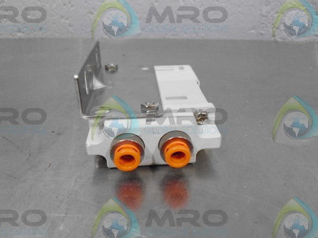 SMC VQ2000-FPG DOUBLE CHECK VALVE *USED*