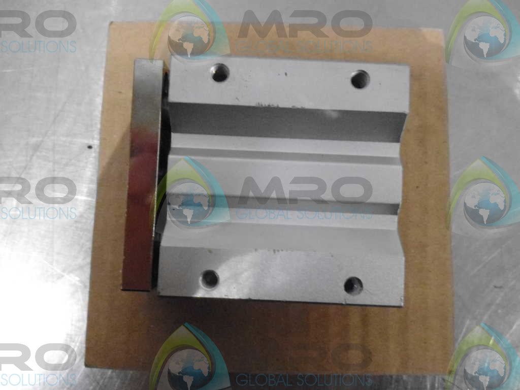 SMC MGQM16-30-XC18 COMPACT GLIDE CYLINDER, SLIDE BEARING *NEW NO BOX*