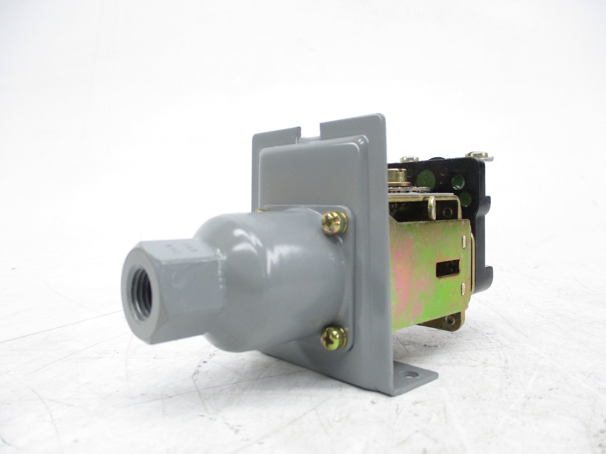 ALLEN BRADLEY 836-C5 SER. A (AS PICTURED) (BR/YL) NSMP