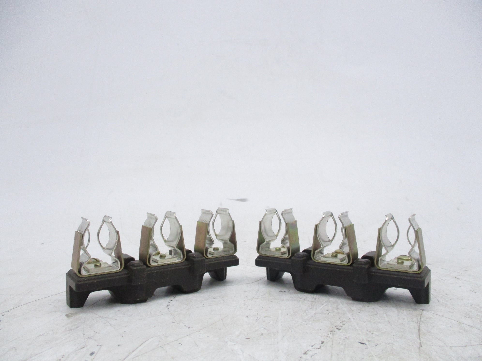 ALLEN BRADLEY 1491-N263 (BR/YL) NSMP