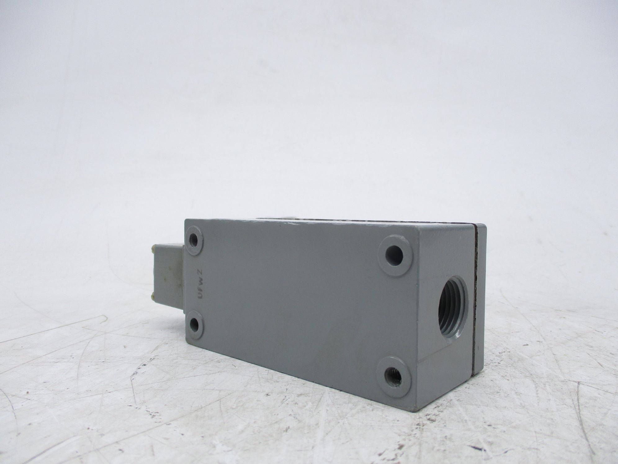 ALLEN BRADLEY 802X-A4 SER. C (BR/YL) NSMP