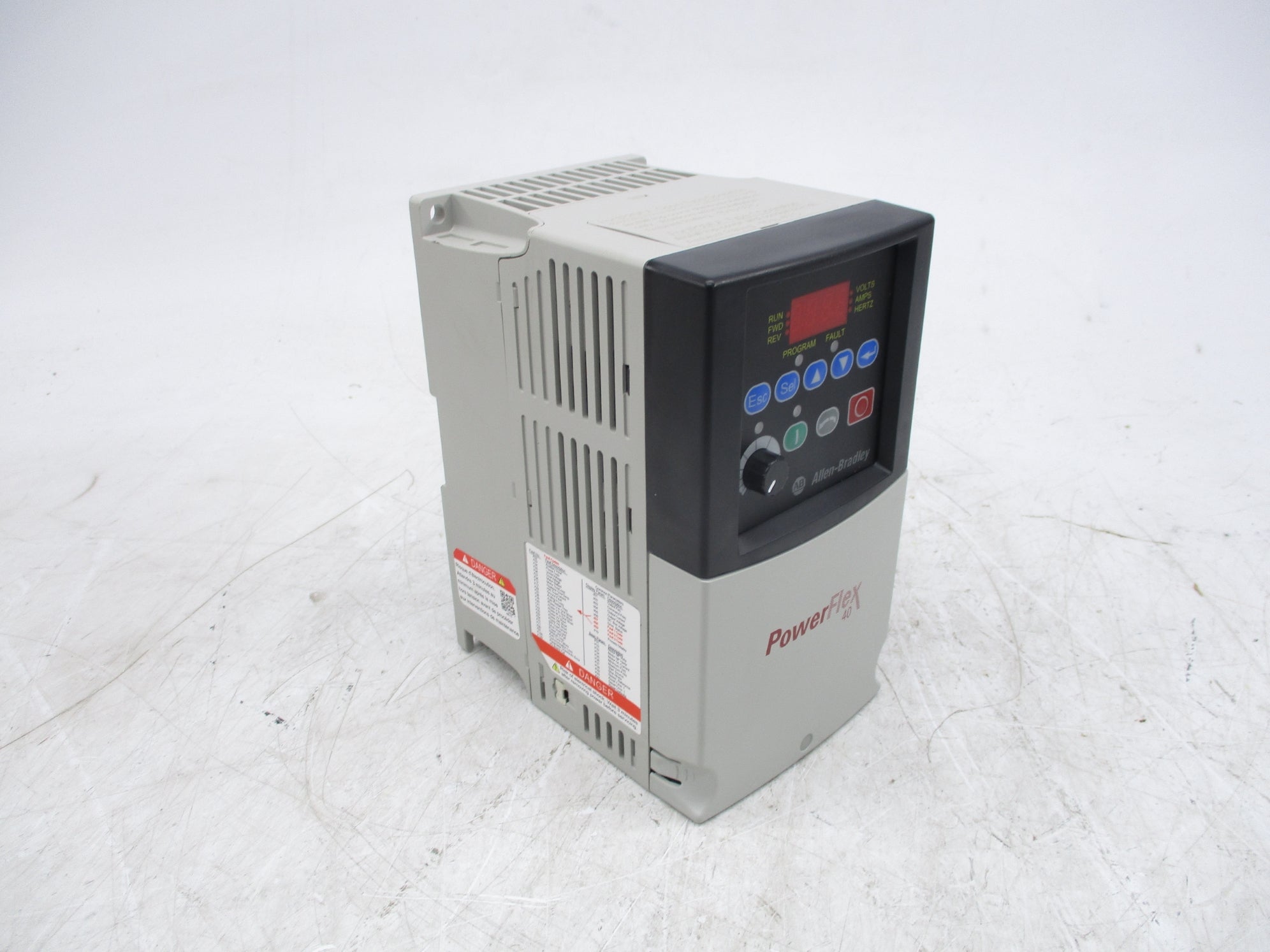 ALLEN BRADLEY 22B-D4P0N104 SER. A 342-528VAC 4.0A F/W 7.01 NSMP
