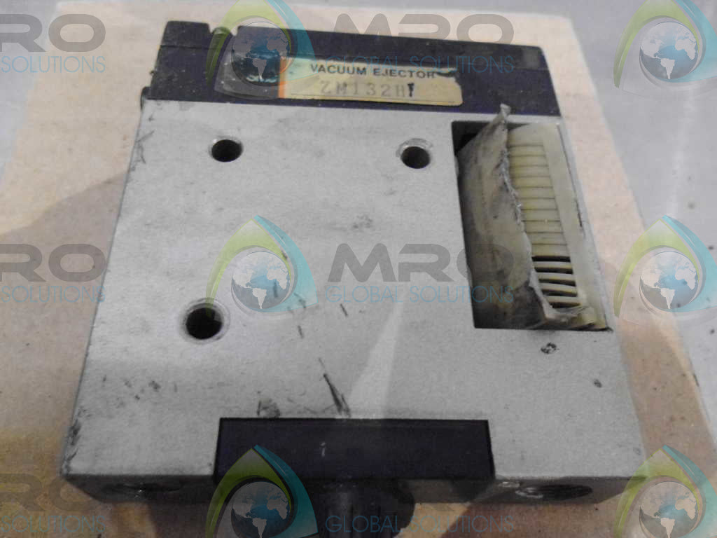 SMC ZM132H VACUUM EJECTOR *USED*