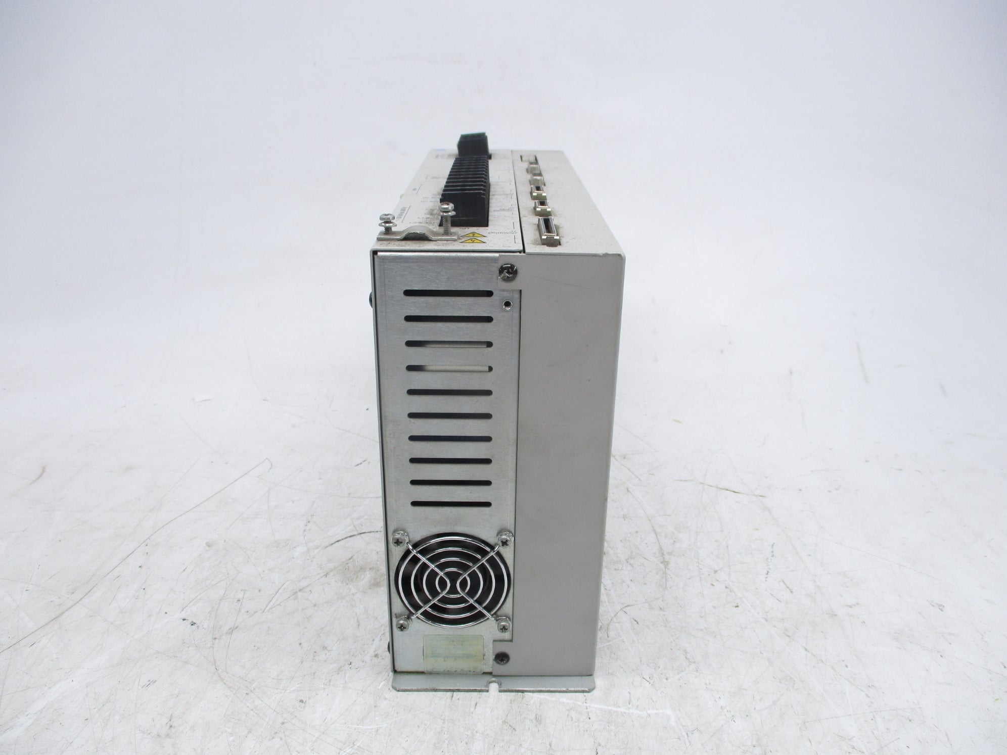 ALLEN BRADLEY 1398-DDM-030 SER A F/W V1.32 UNMP