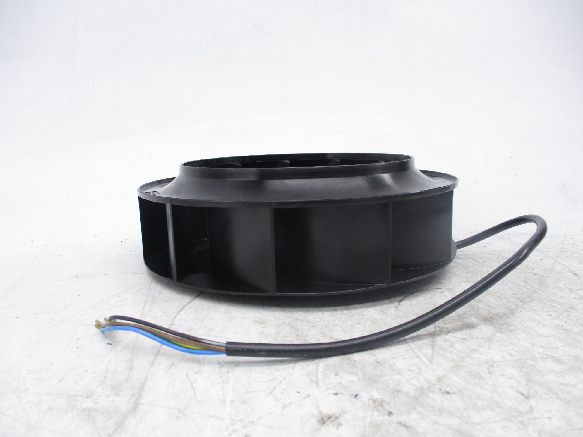 EBMPAPST R2E220-AA40-05 (AS PICTURED) NSNP