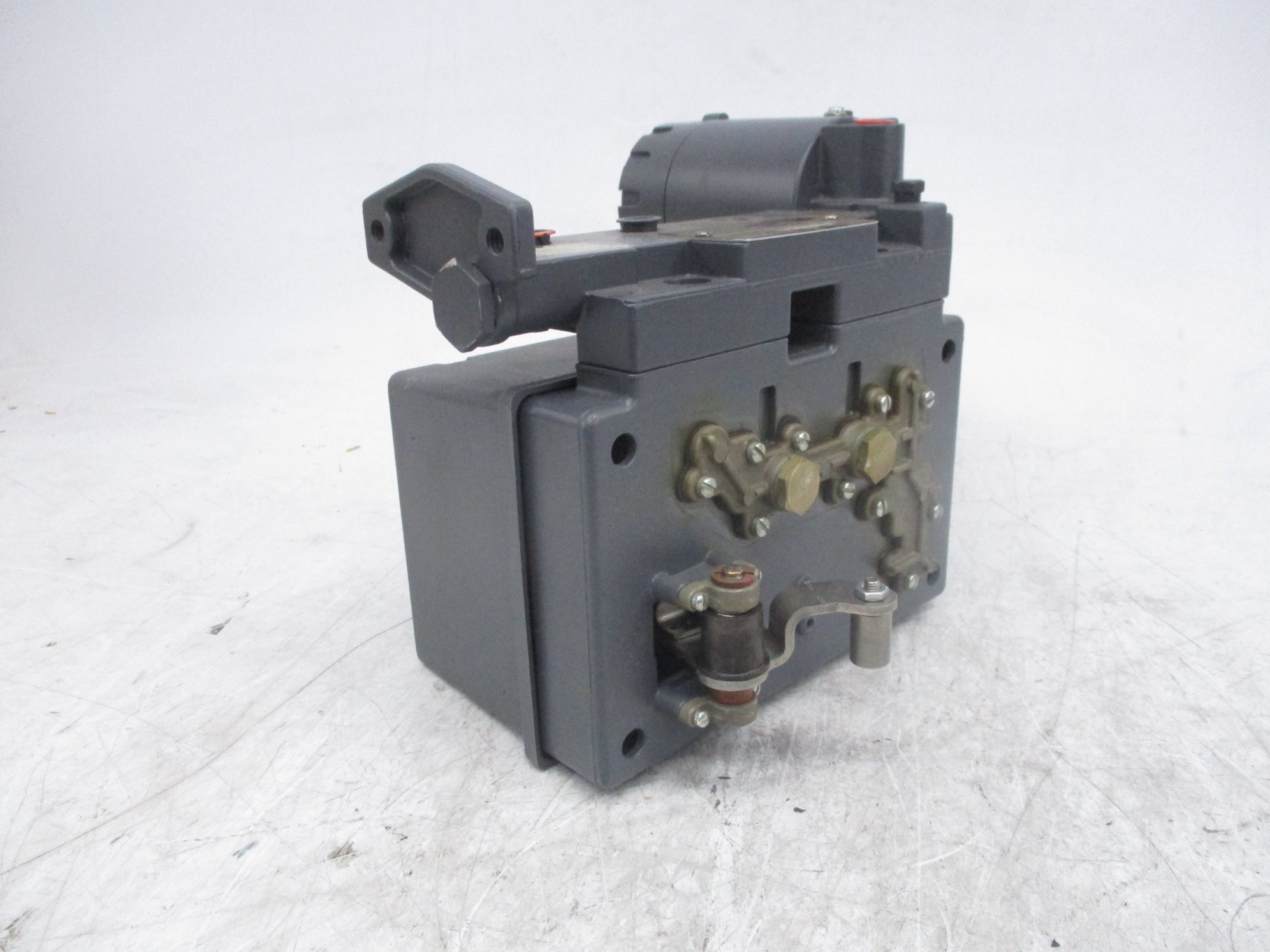 FISHER CONTROLS 3622 (AS PICTURED) NSNP