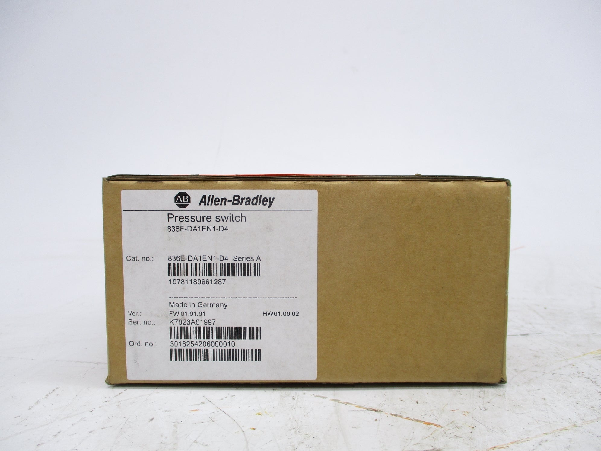 ALLEN BRADLEY 836E-DA1EN1-D4 SER. A (BR/WH) NSMP