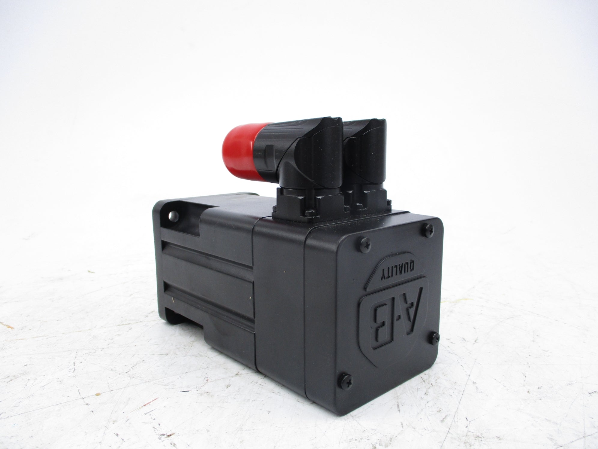 ALLEN BRADLEY MPL-B220T-VJ72AA SER. A NSMP