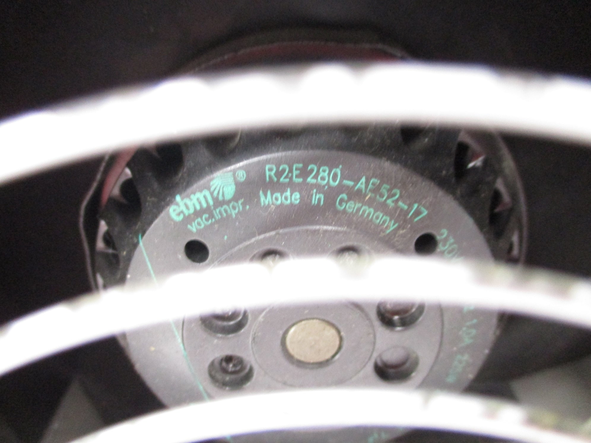 EBM R2E280-AE52-17 UNMP