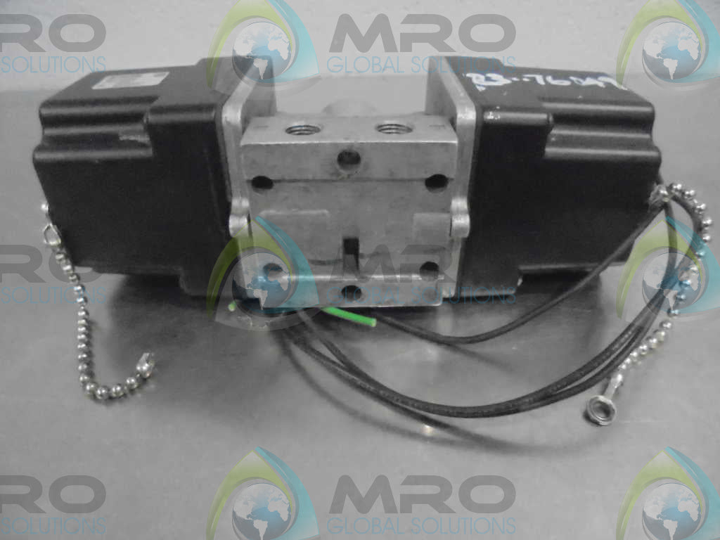 PARKER CCJ1125B01 1/4" SOL VALVE *USED*