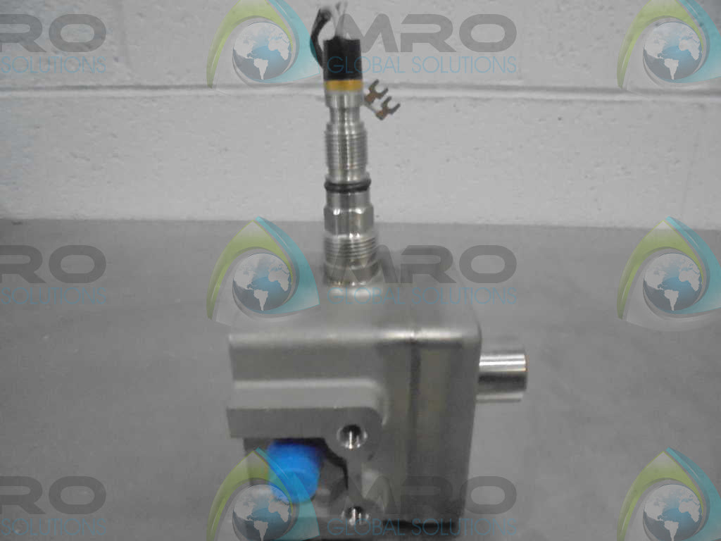 FOXBORO D0135NQ PRESSURE SENSOR *NEW NO BOX*