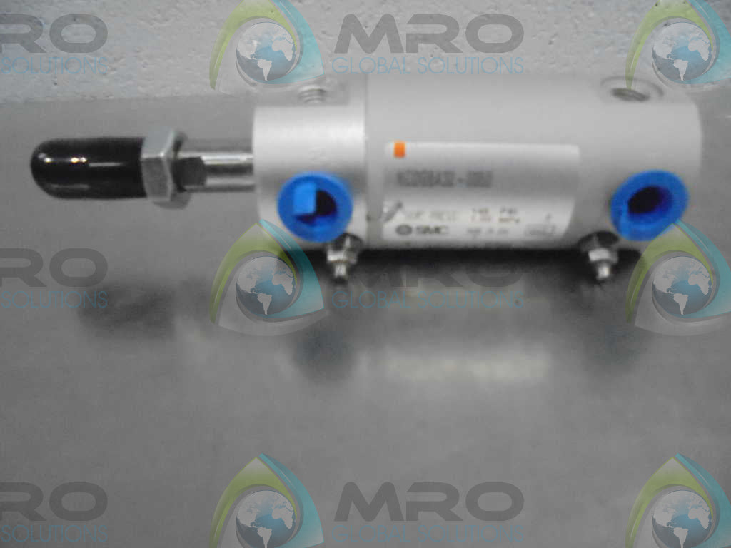 SMC NCDGBA32-0050 AIR CYLINDER W/SWITCH *NEW NO BOX*