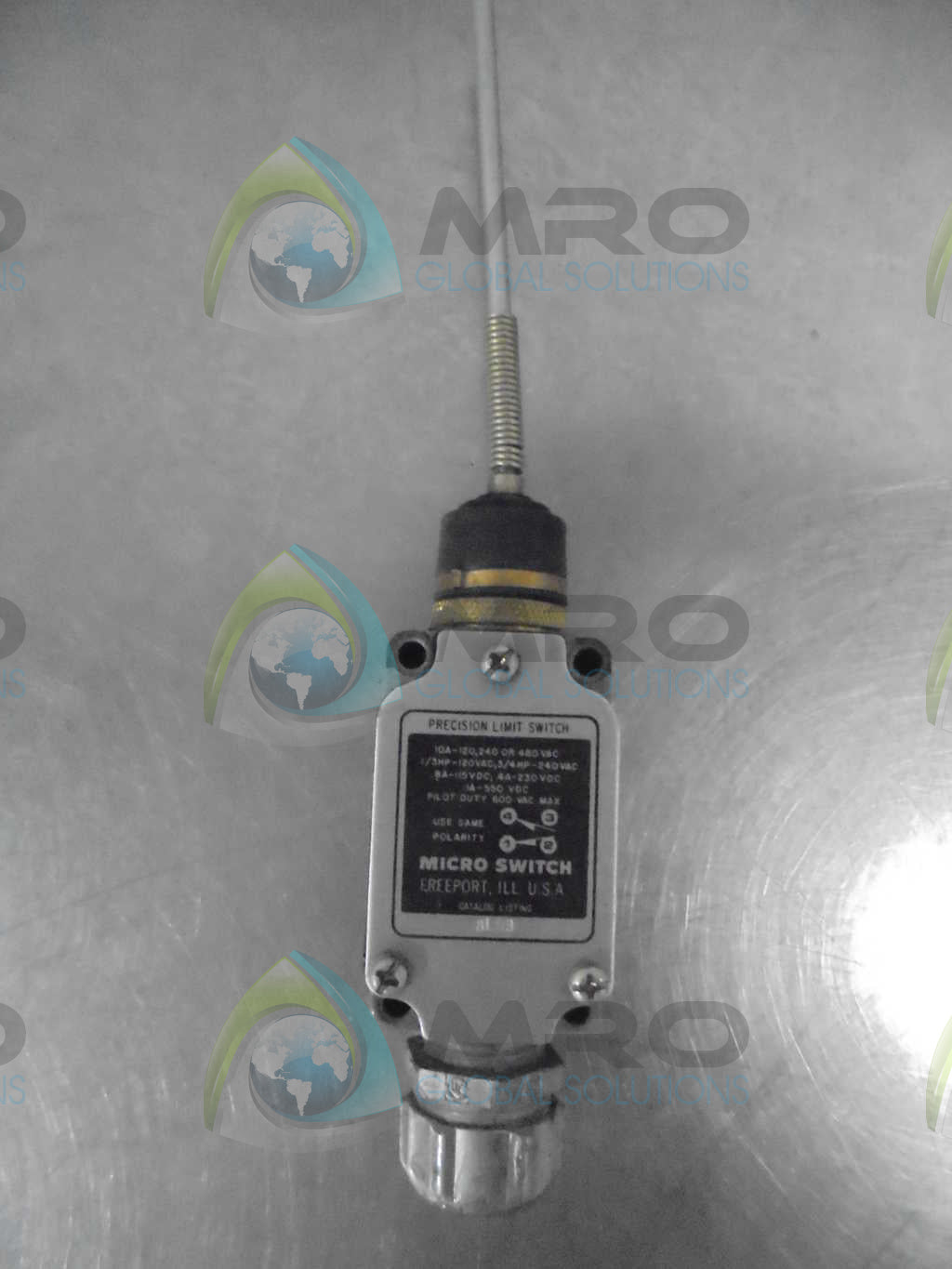 MICROSWITCH 8LS3 PERCISION LIMIT SWITCH (GREY) *USED*