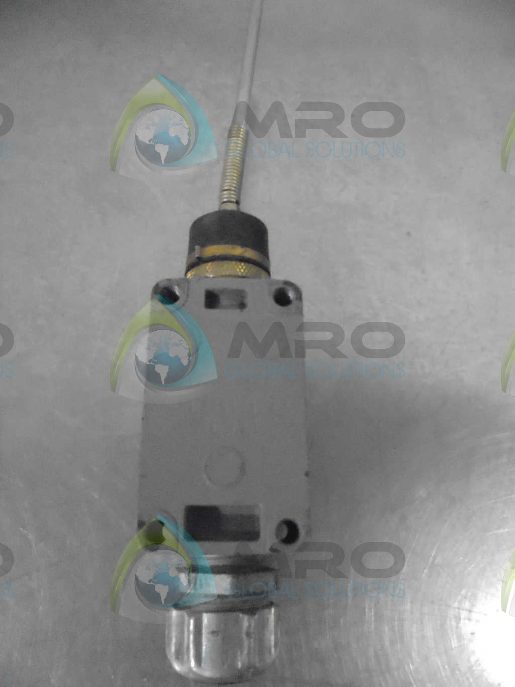 MICROSWITCH 8LS3 PERCISION LIMIT SWITCH (GREY) *USED*