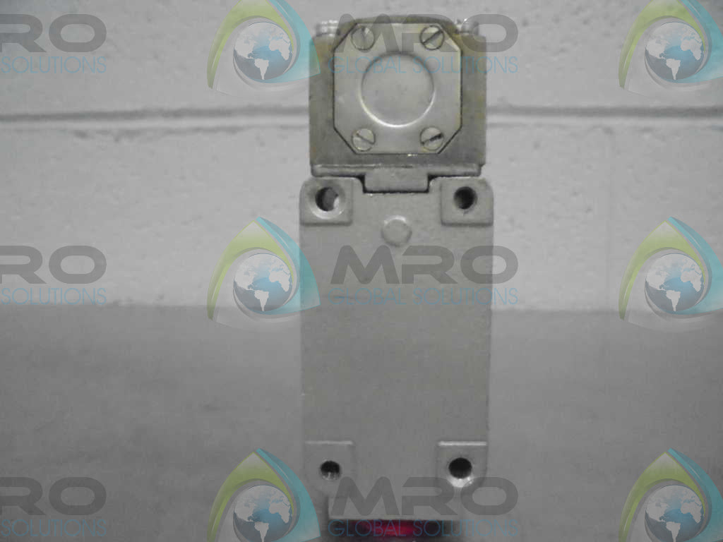 R.B. DENISON, INC. C2B JK05 LIMIT SWITCH *NEW IN BOX*
